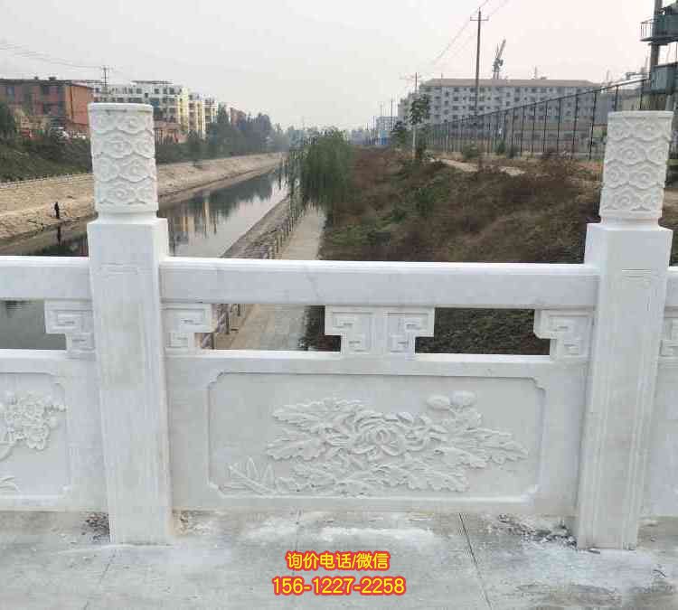 浮雕雕塑：融合美學與藝術