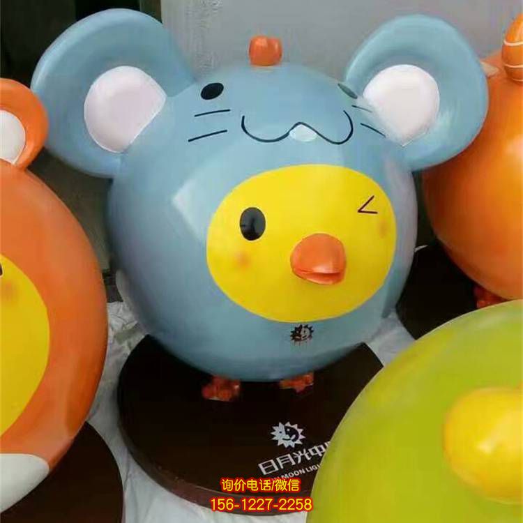 玻璃鋼卡通雕塑：激發無限想象