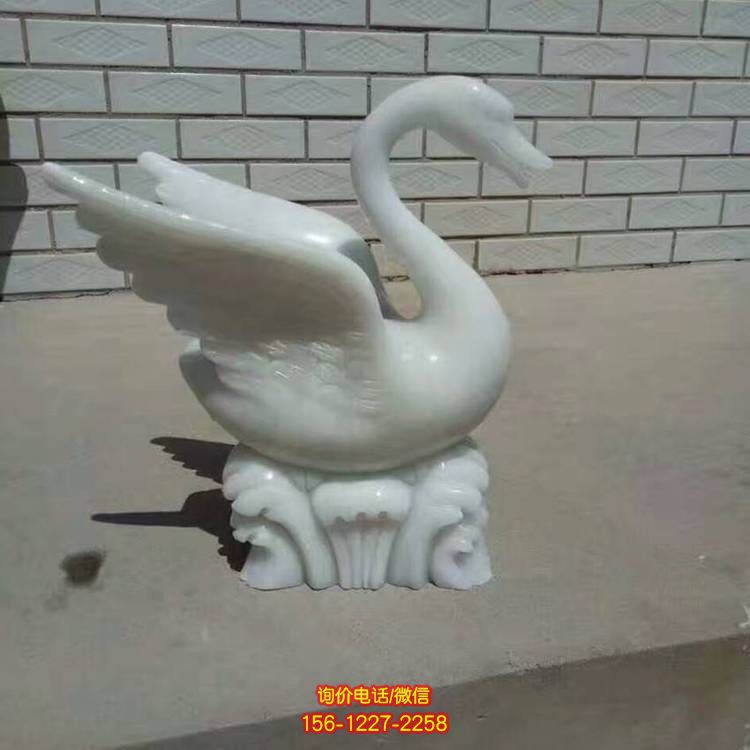 庭院天鵝噴泉雕塑，景觀優(yōu)雅動人