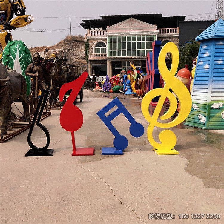 不銹鋼音符雕塑 簡潔亮麗、富有金屬質感