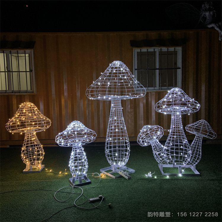 抽象發光蘑菇雕塑，不銹鋼絲編織蘑菇雕塑加工定做