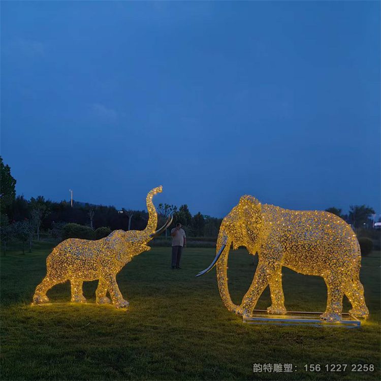 不銹鋼抽象鏤空象雕塑，不銹鋼發光象雕塑廠家