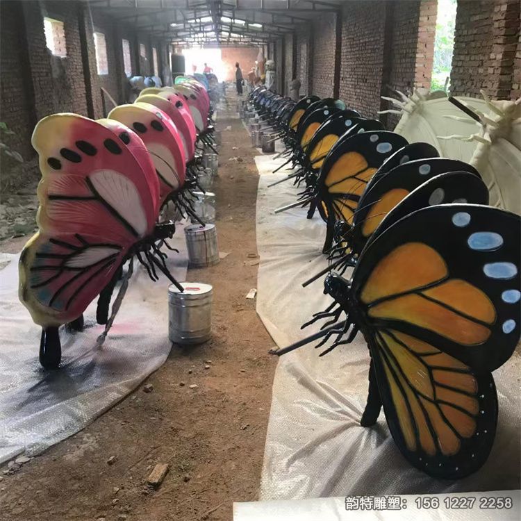 玻璃鋼仿真蝴蝶雕塑實(shí)拍圖 公園草坪昆蟲小擺件