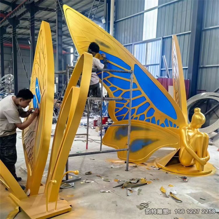 不銹鋼蝴蝶仙子雕塑 手工彩繪現(xiàn)場實拍圖